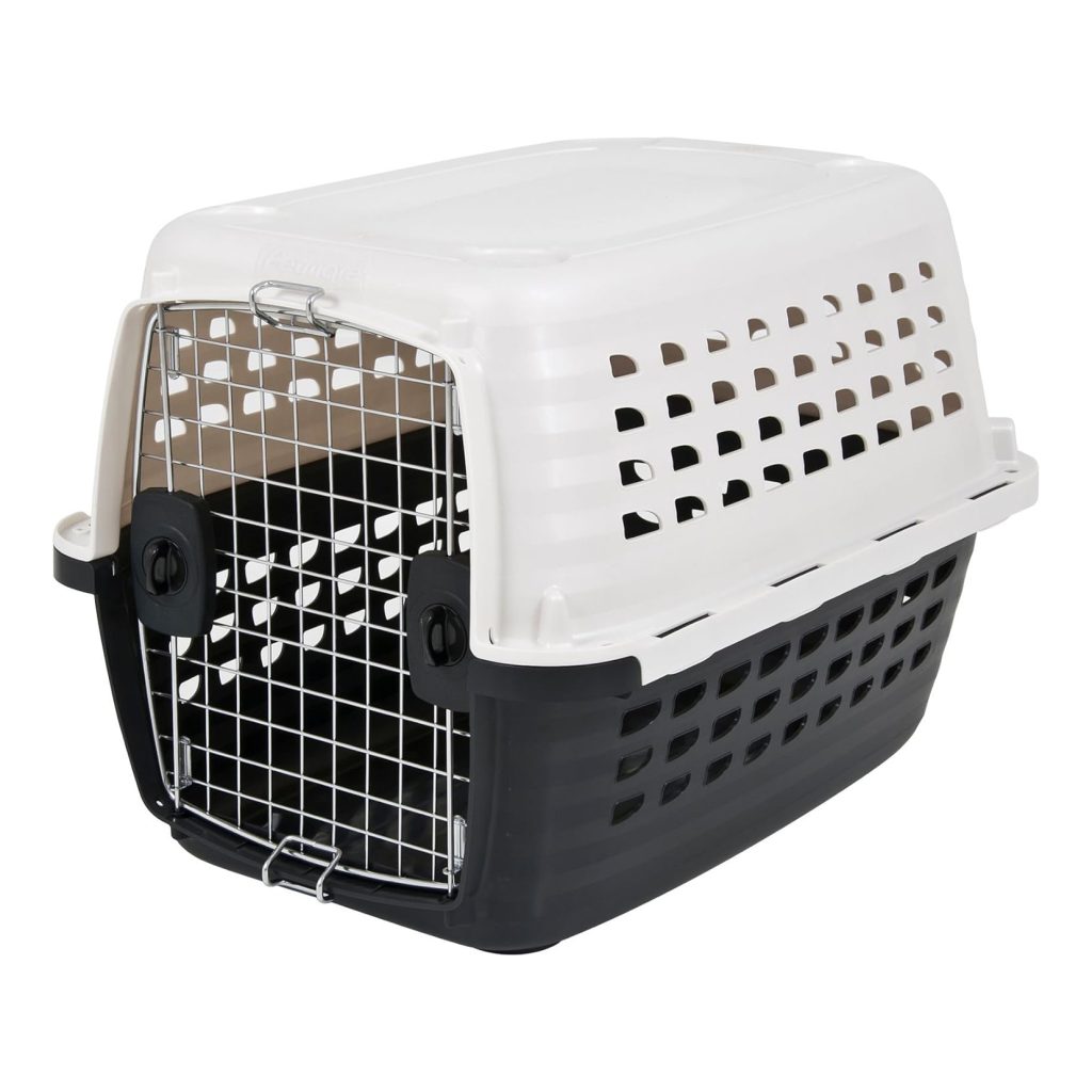 plastic-cargo-kennel
